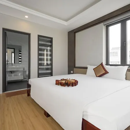 Boston Halong Hotel